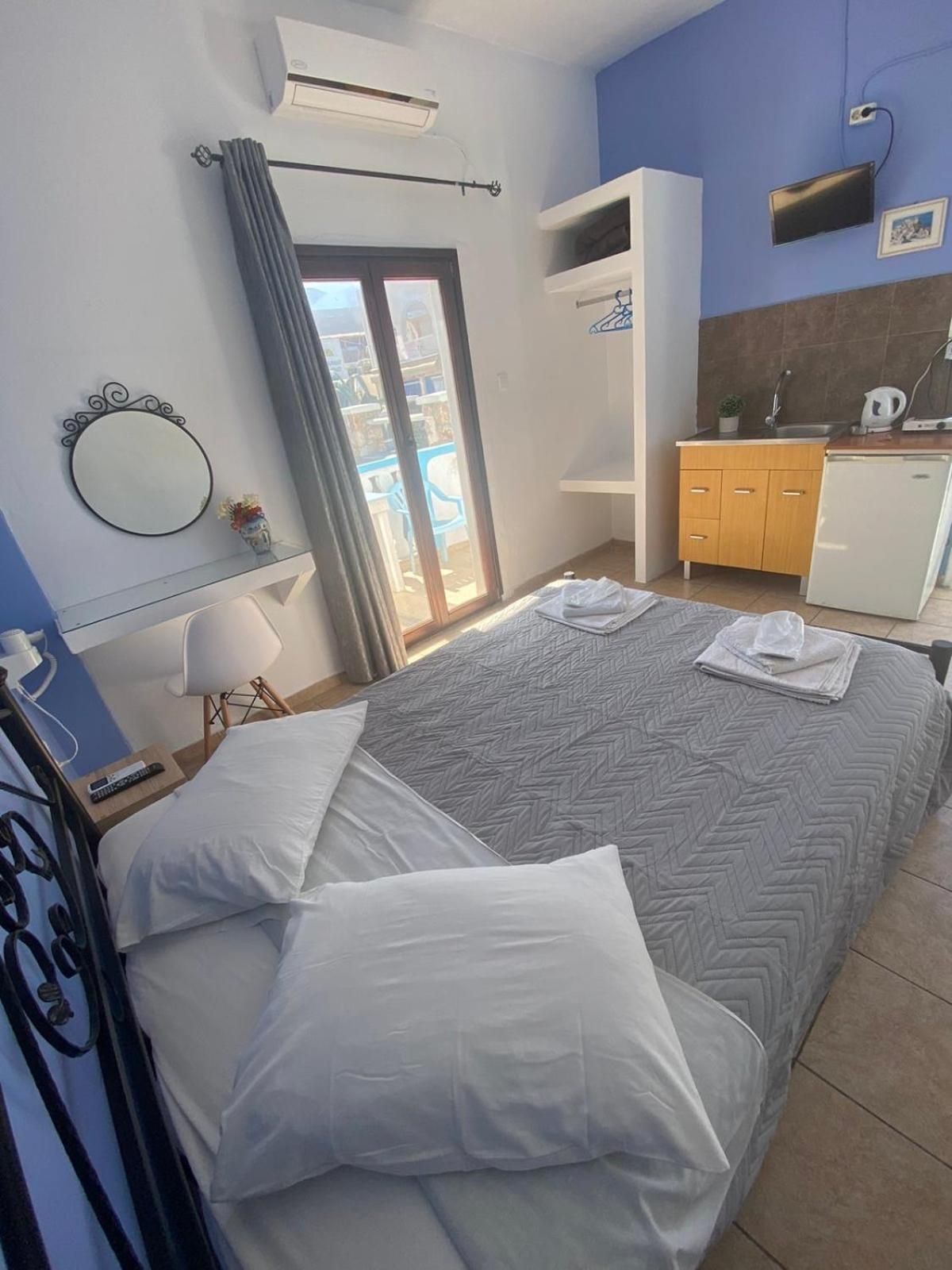 Stella Nomikou Apartments Studio with Sea View