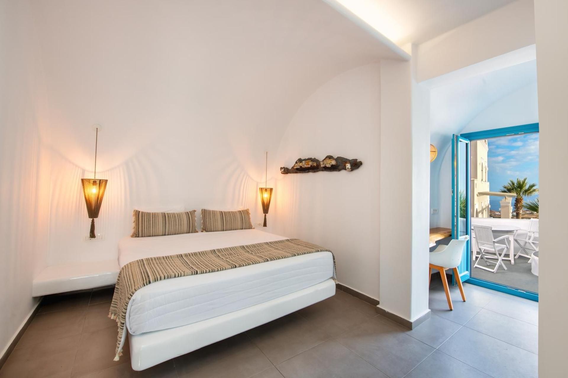 Two-Bedroom Suite with Cave Hot Tub