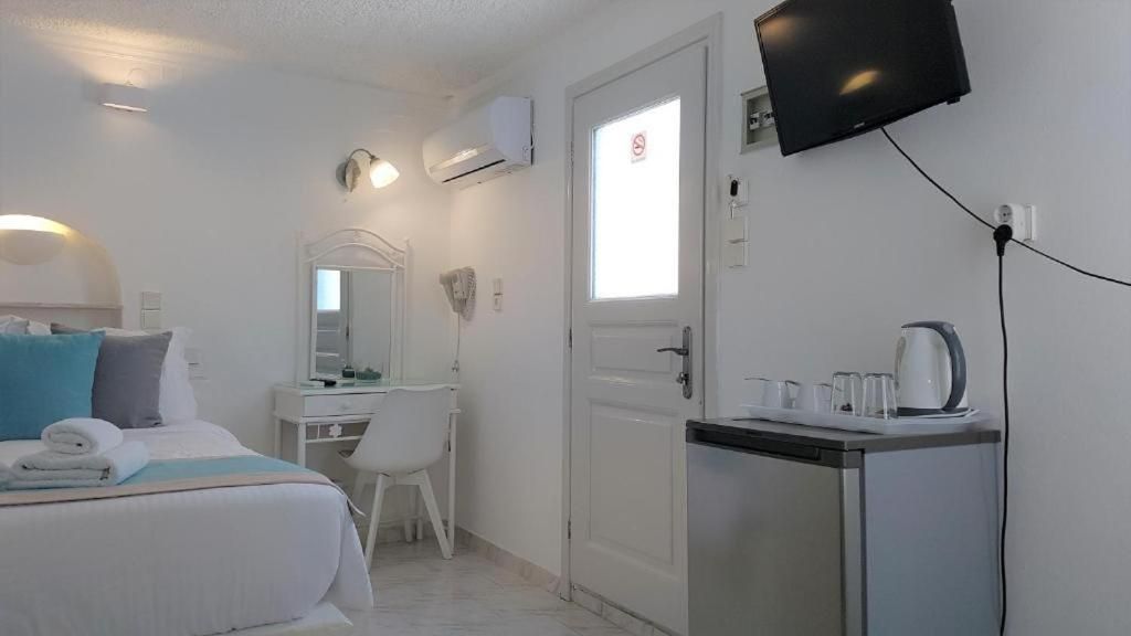 Standard Room with Shared Balcony