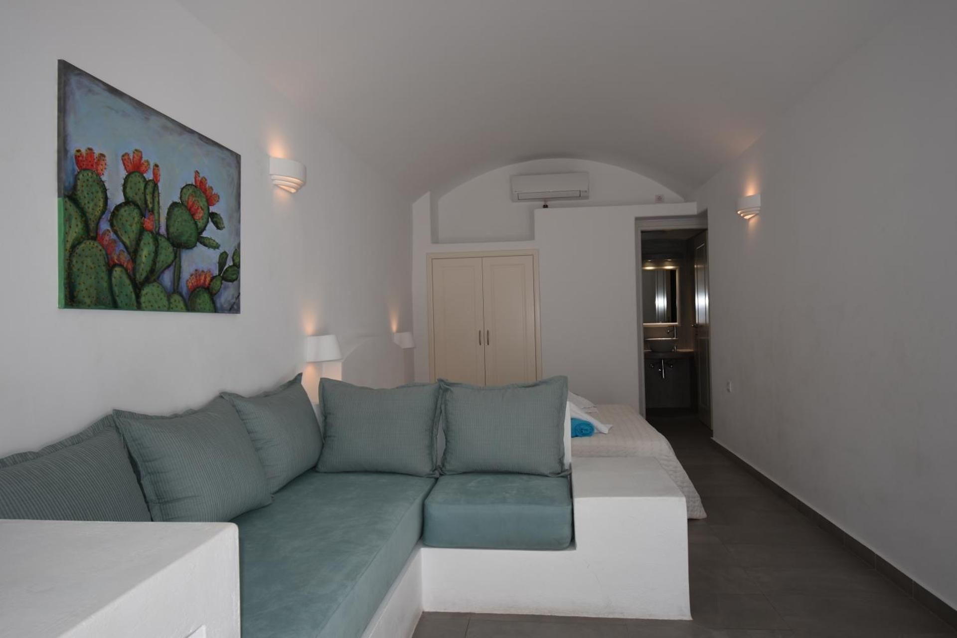 Double Room with Balcony and Sea View