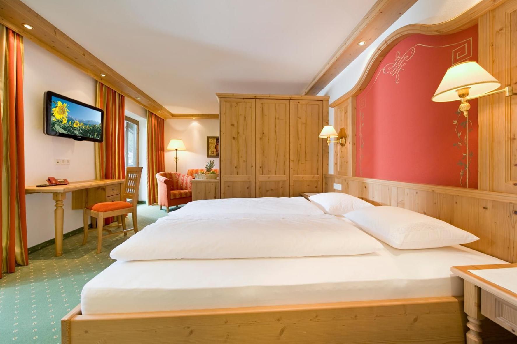 Junior Suite with Mountain View
