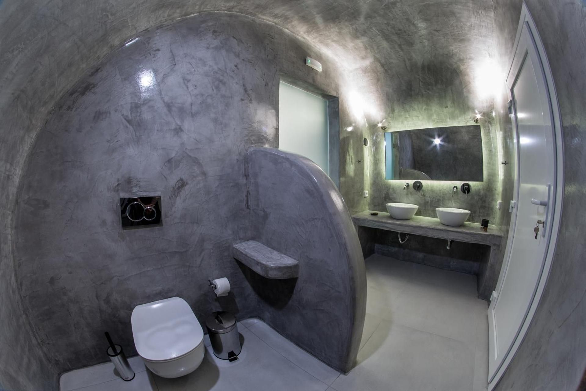 Grand Two Bedroom Apartment with Private Hot Tub