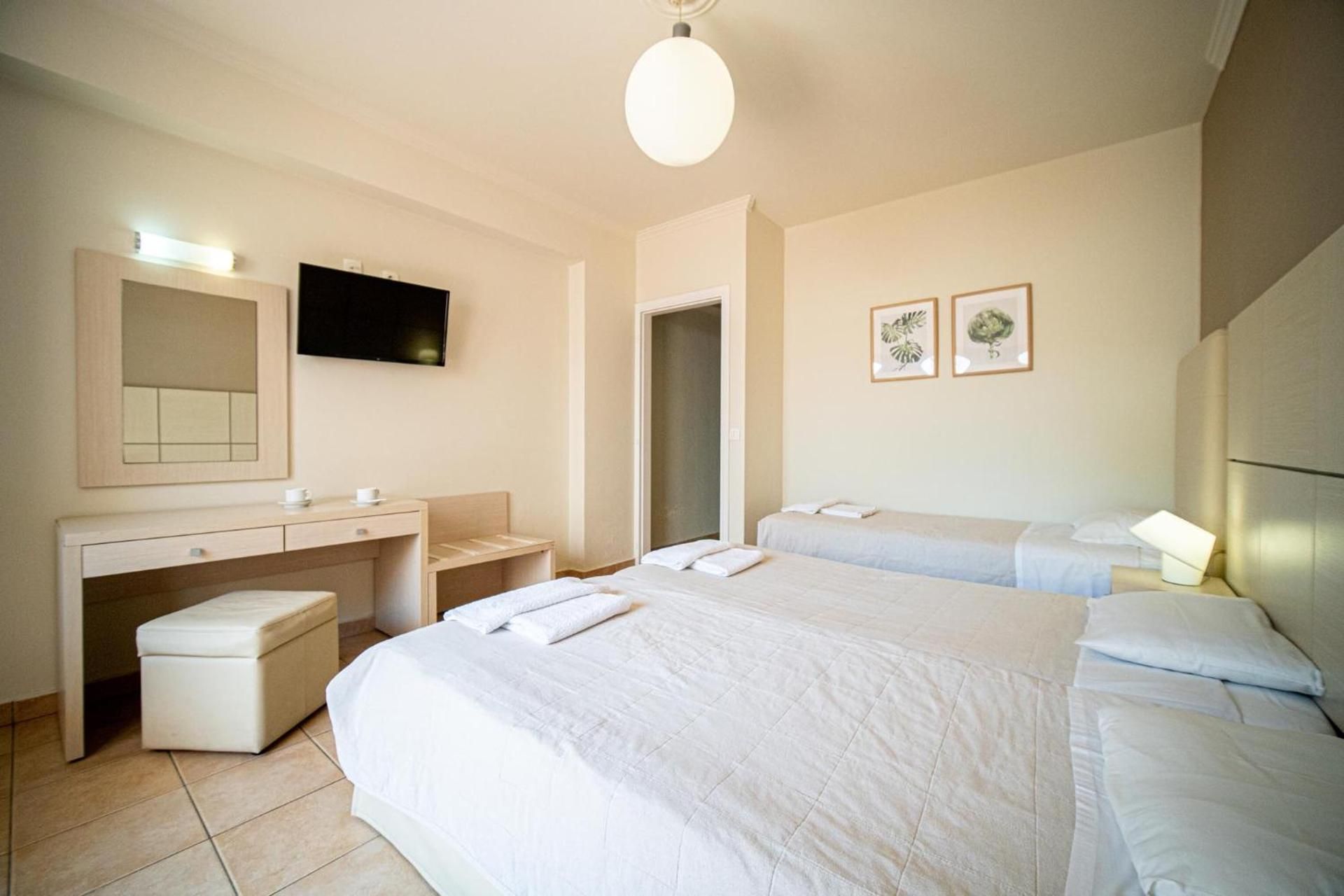 Economy Triple Room