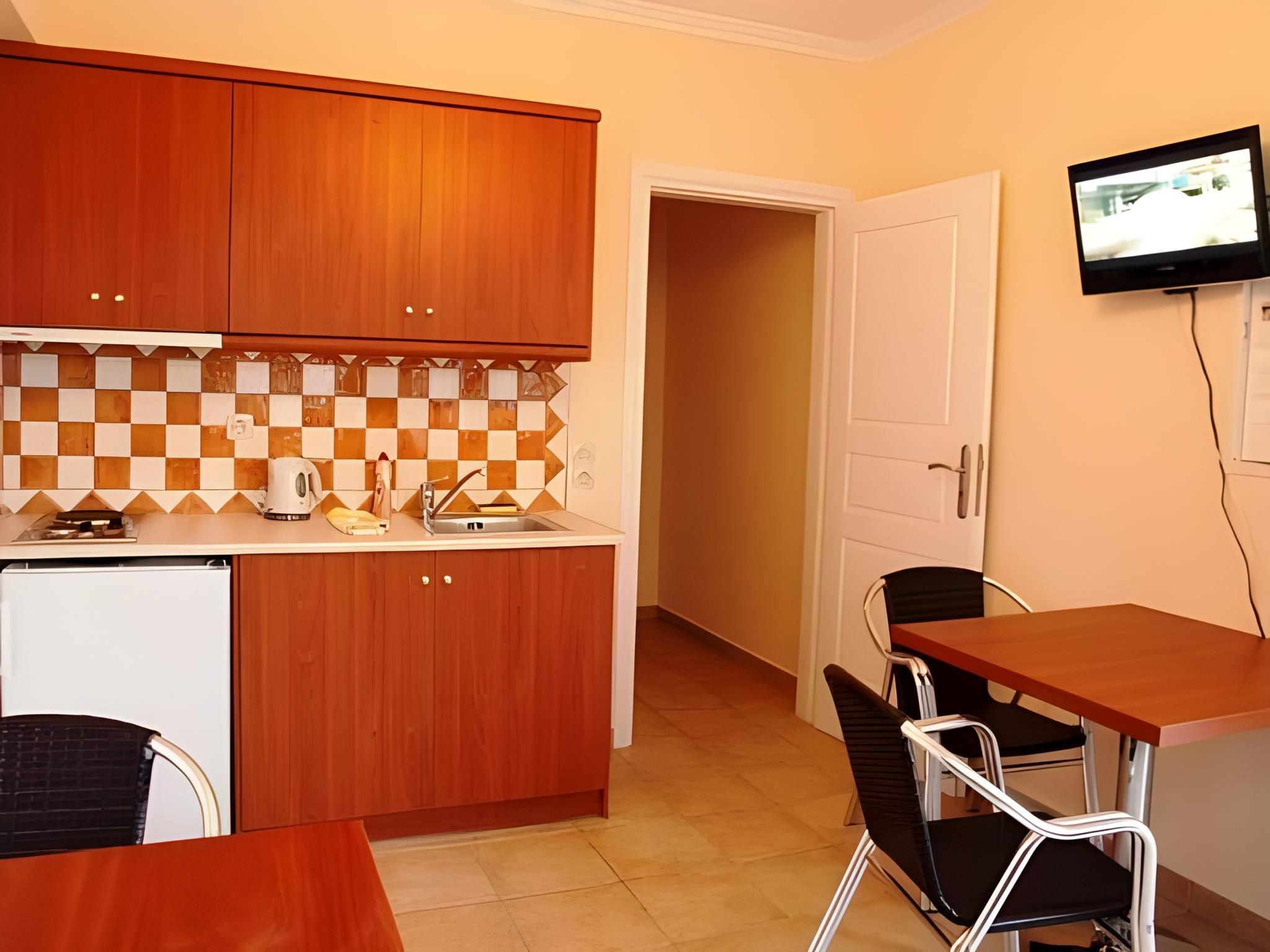 Apartment (3 Adults)