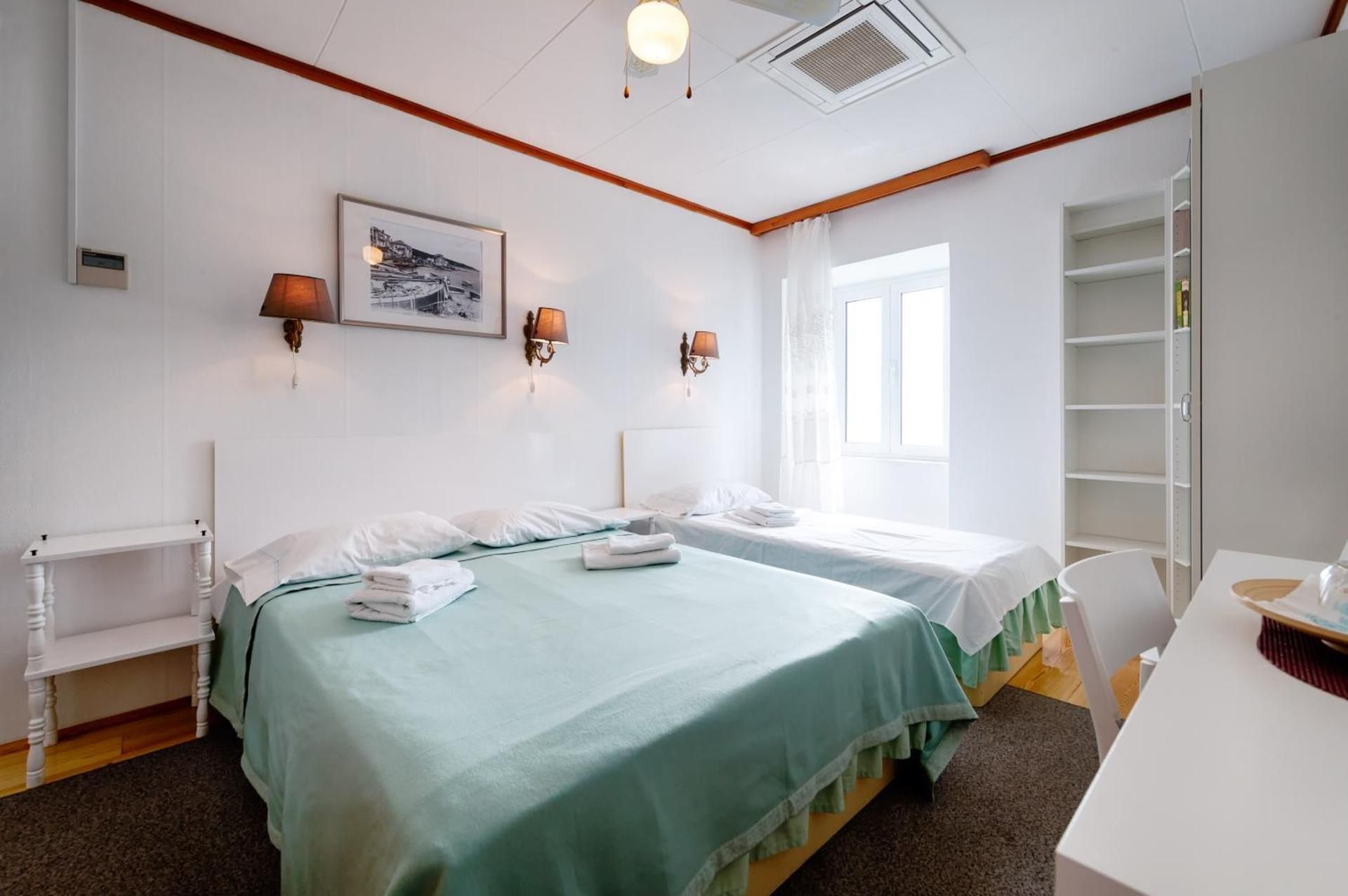 Triple Room with Sea View