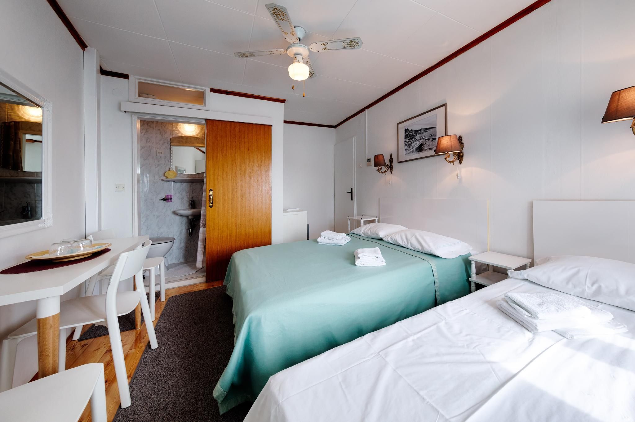 1 Bedroom Suite