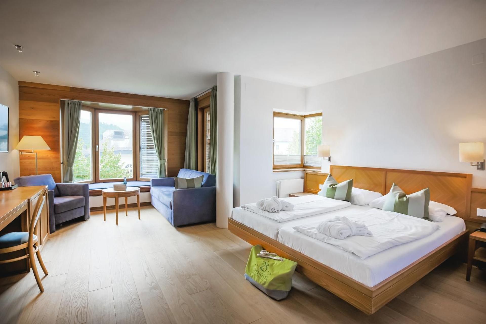 Double Room with Lake View