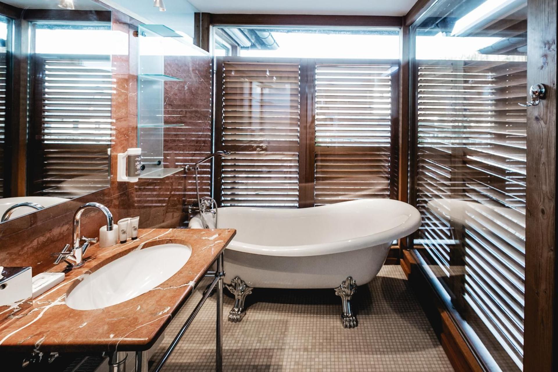 Luxury Suite