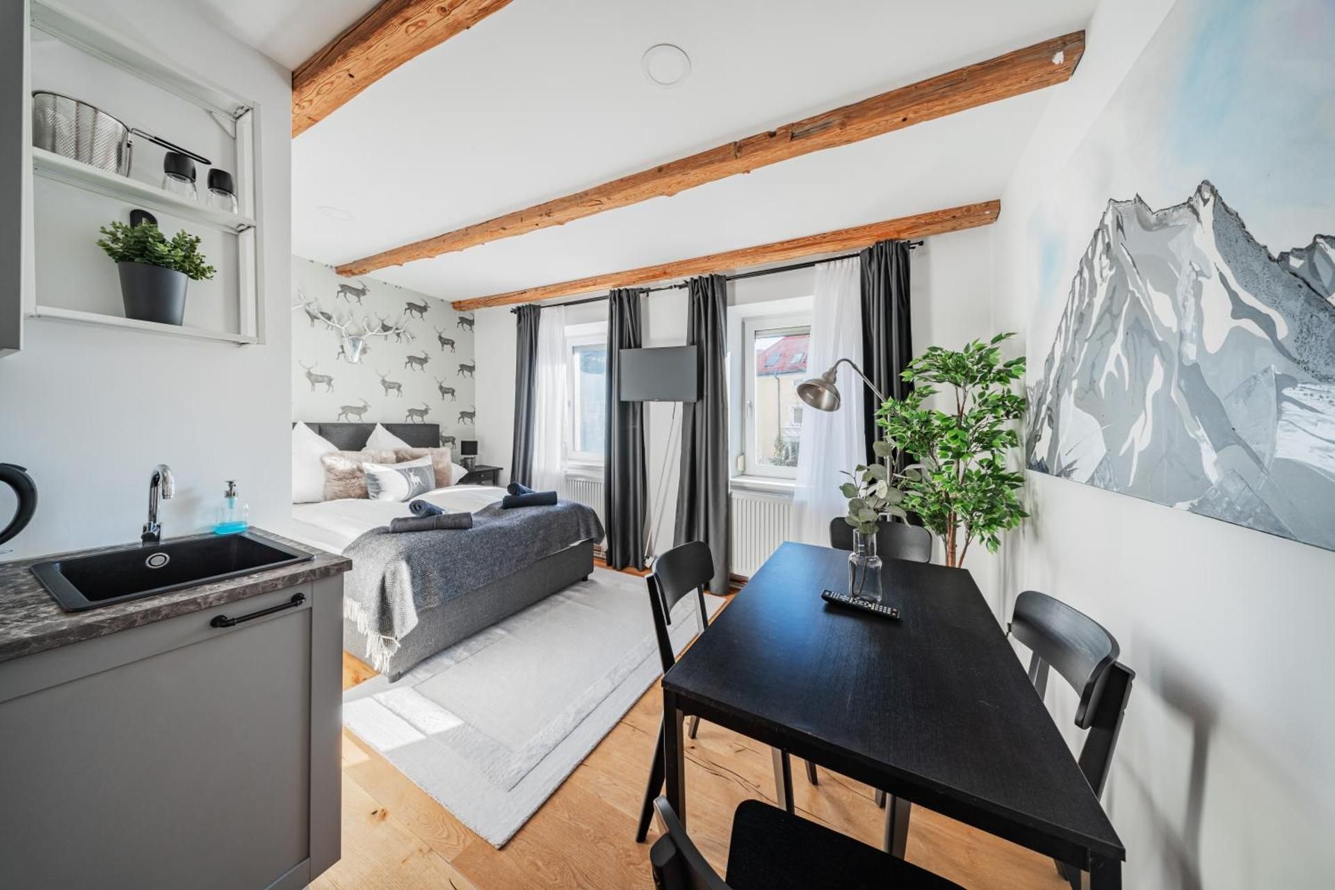 Superior Apartment