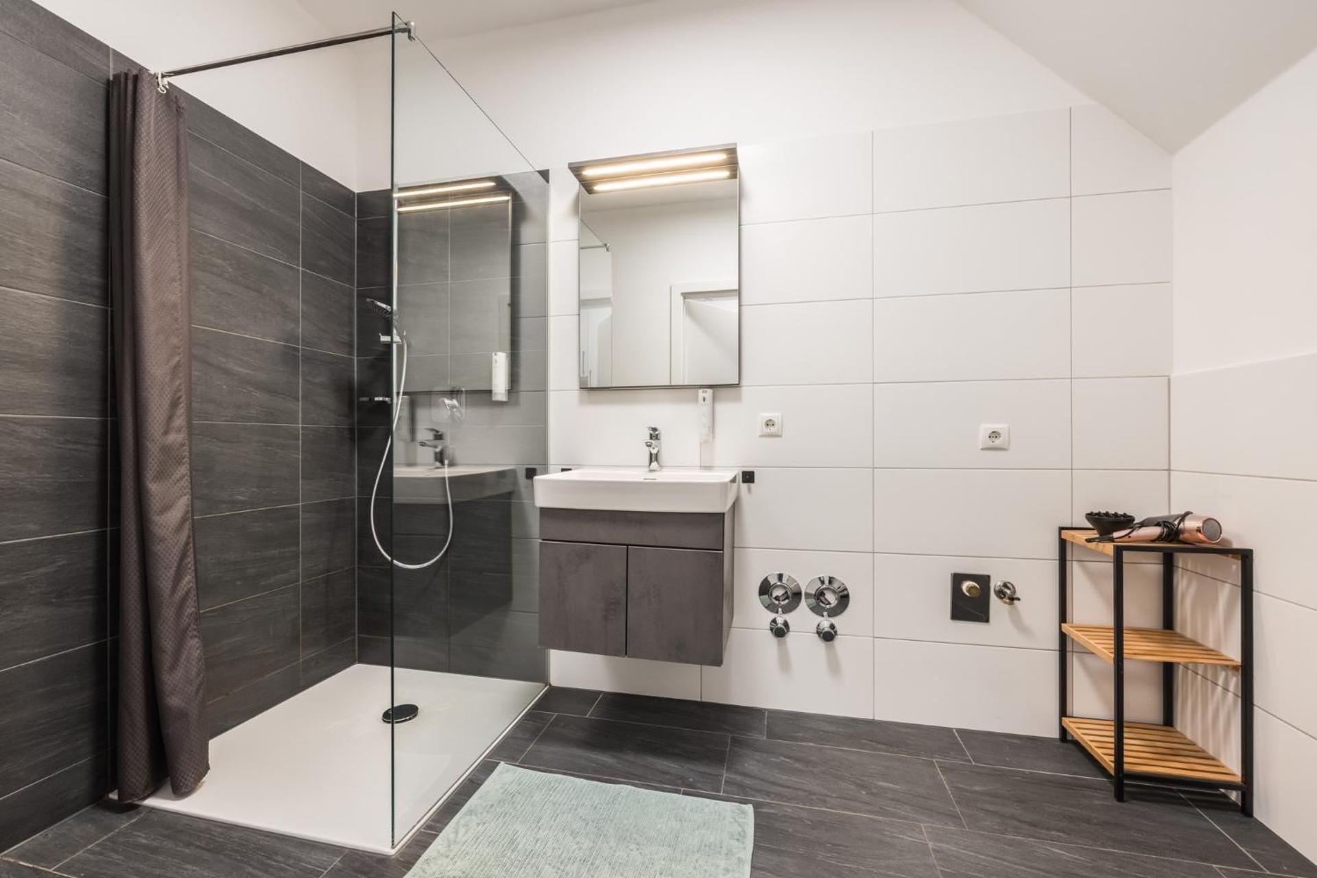 myQuartier Central City Suites