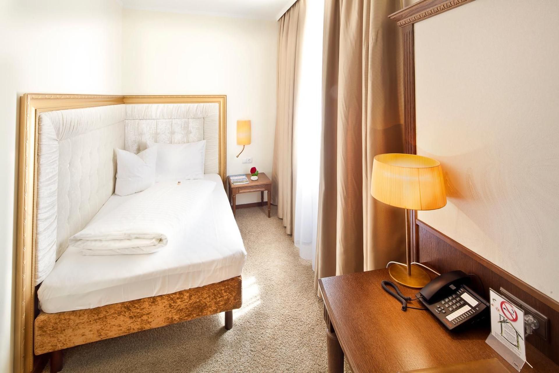 Classic Single Room