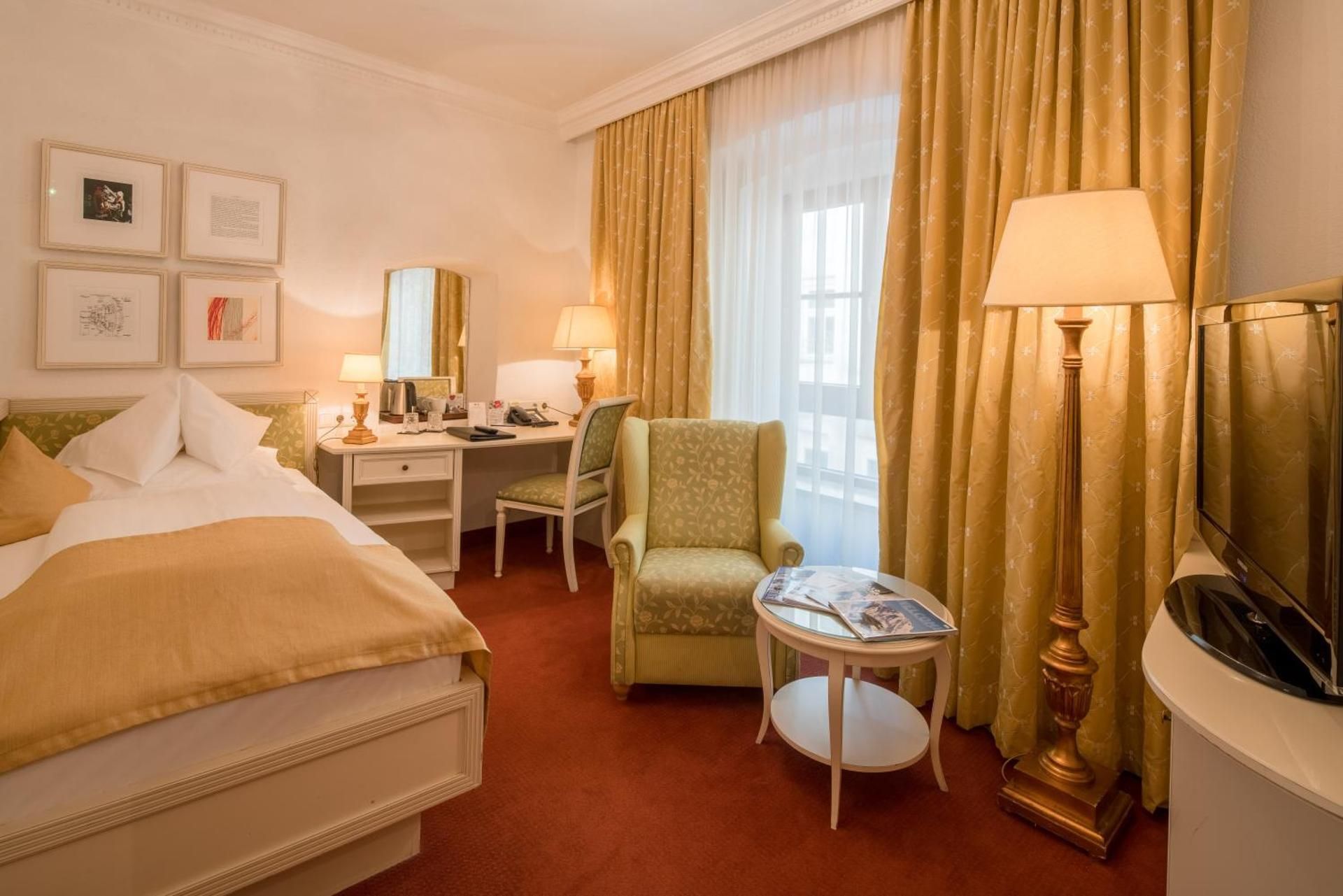 Classic Single Room