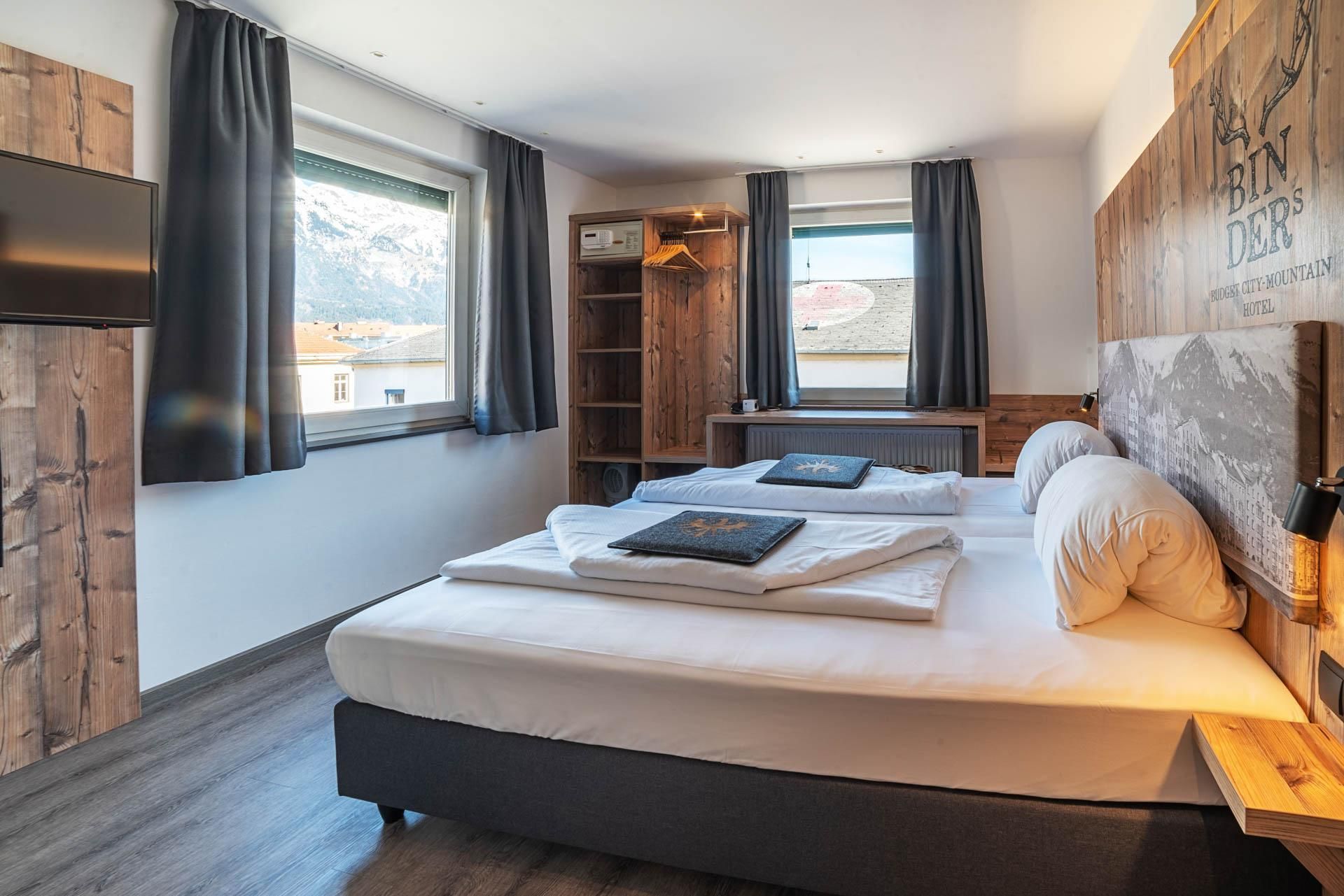 Double Room Business