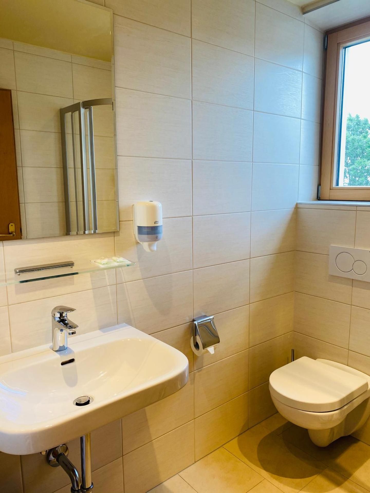 Hotel Charlotte Double Room with Balcony 3