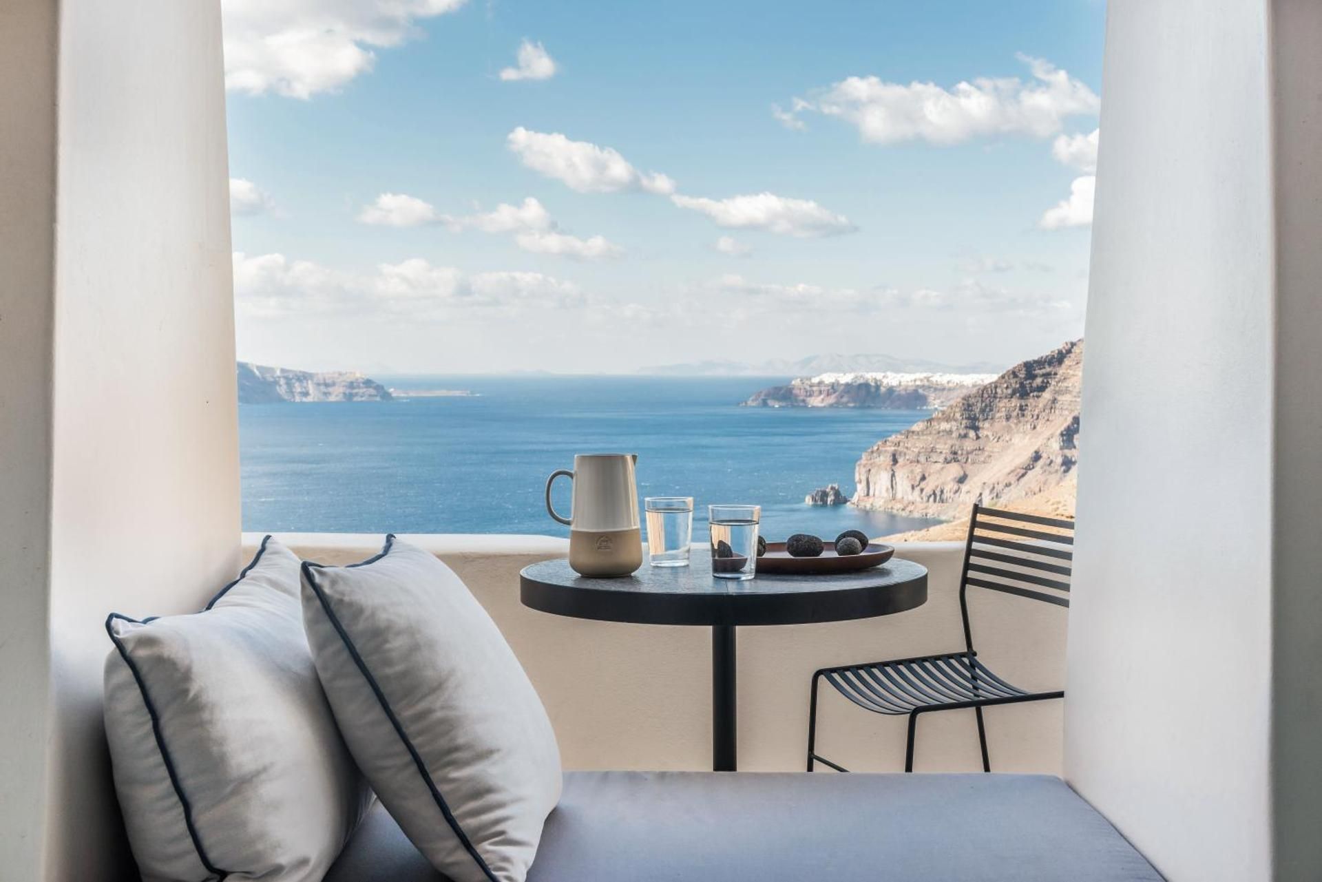 Cave Suite with Outdoor Hot Tub