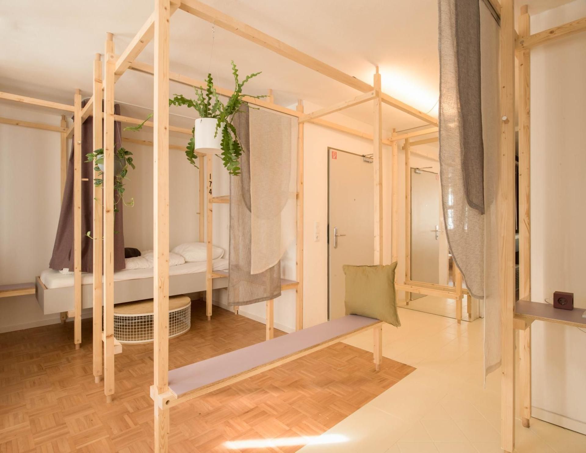 Single Bed in 7 Bed Mixed Dormitory Room