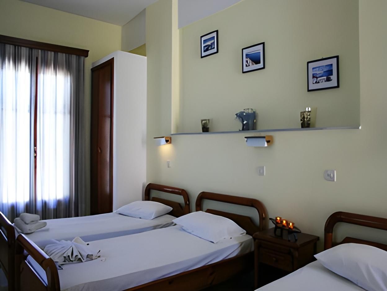 Triple - 3 Single Beds