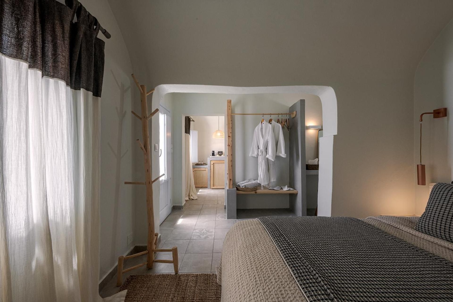 Suite with Hot Tub