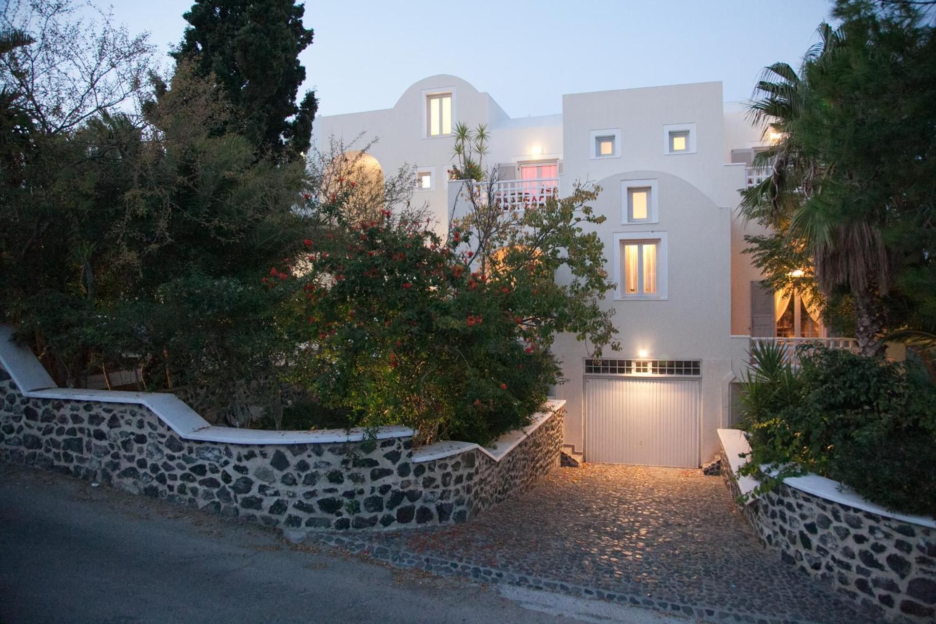 Atrium Villa