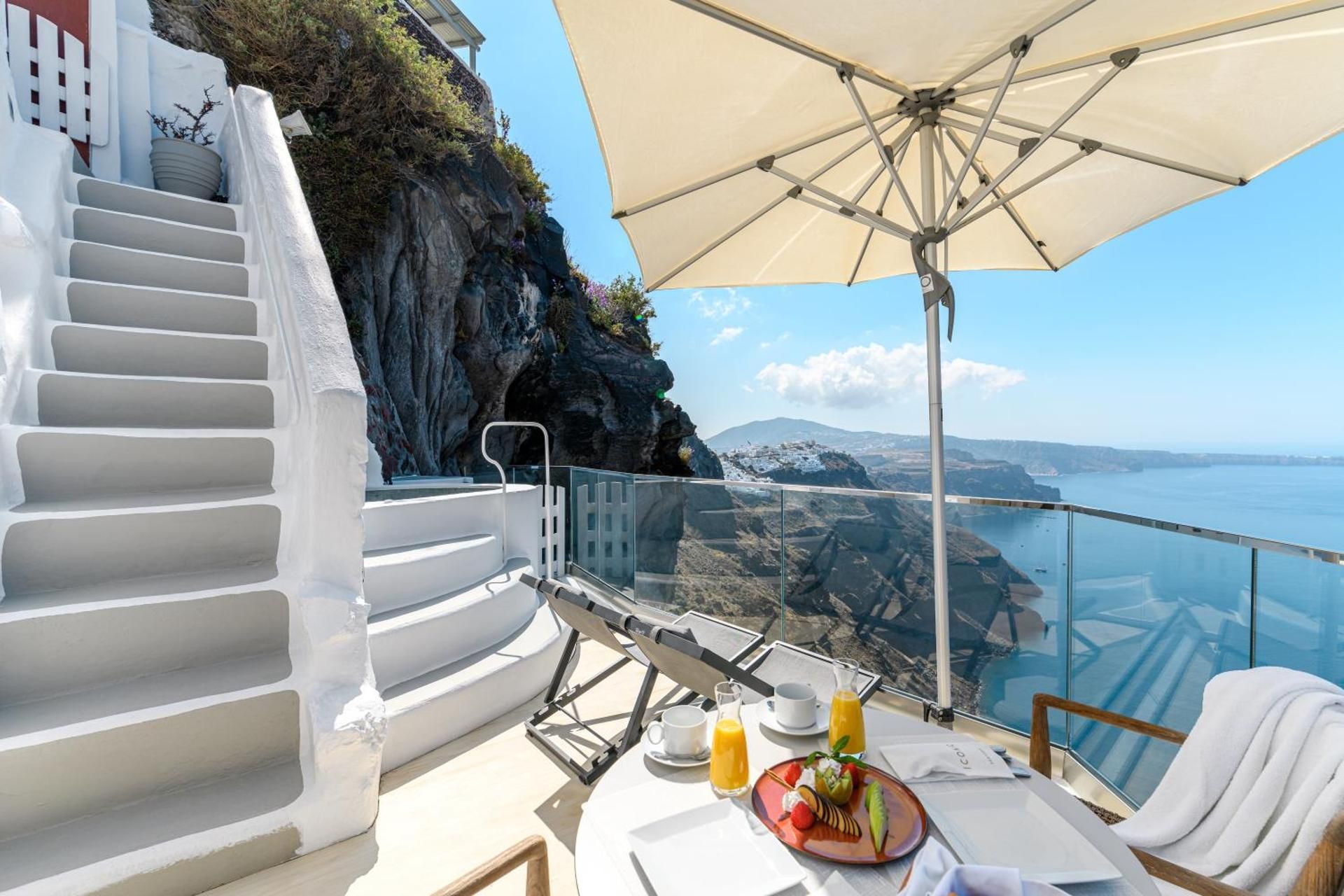 The Cliff Suite