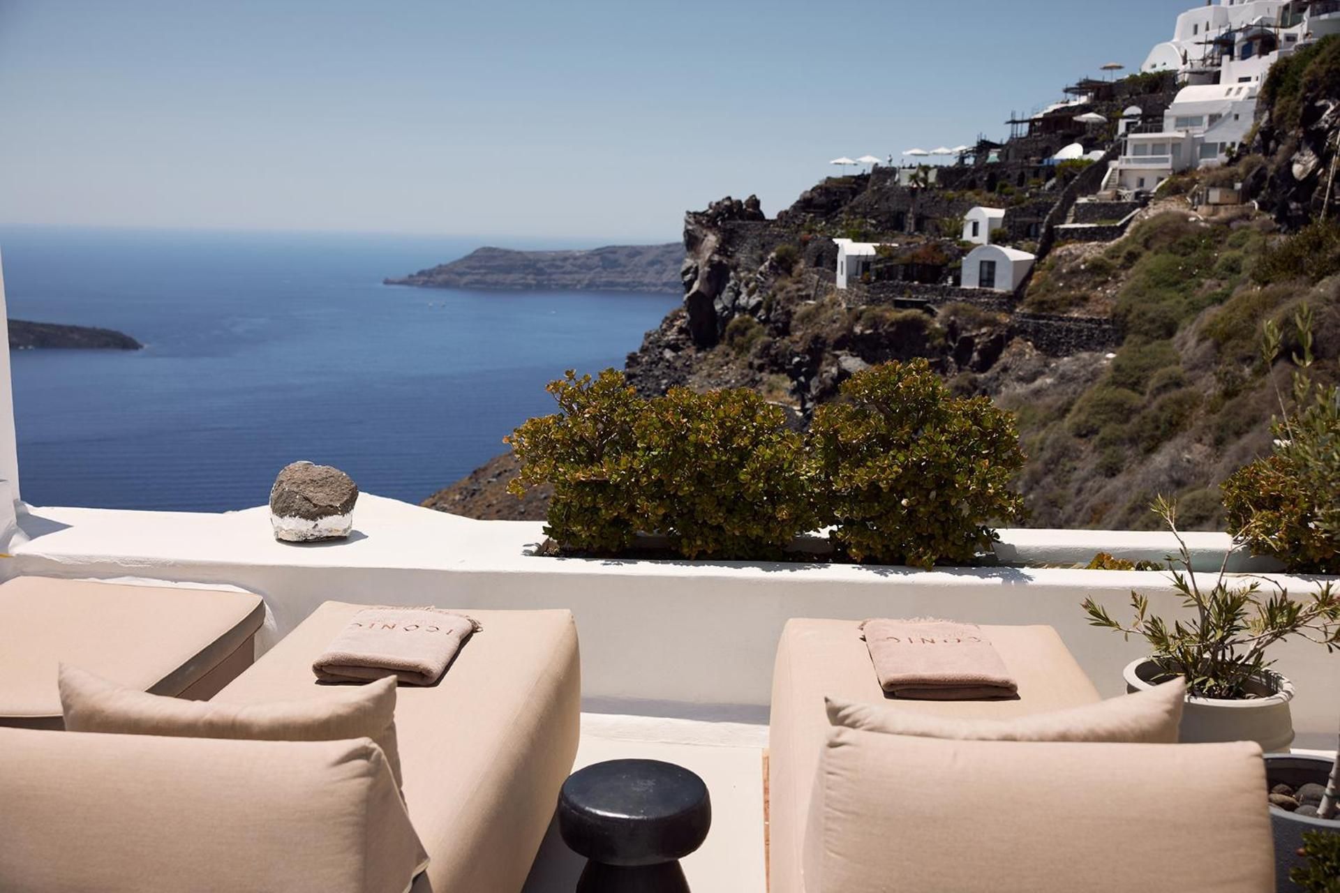 Cycladic Suite