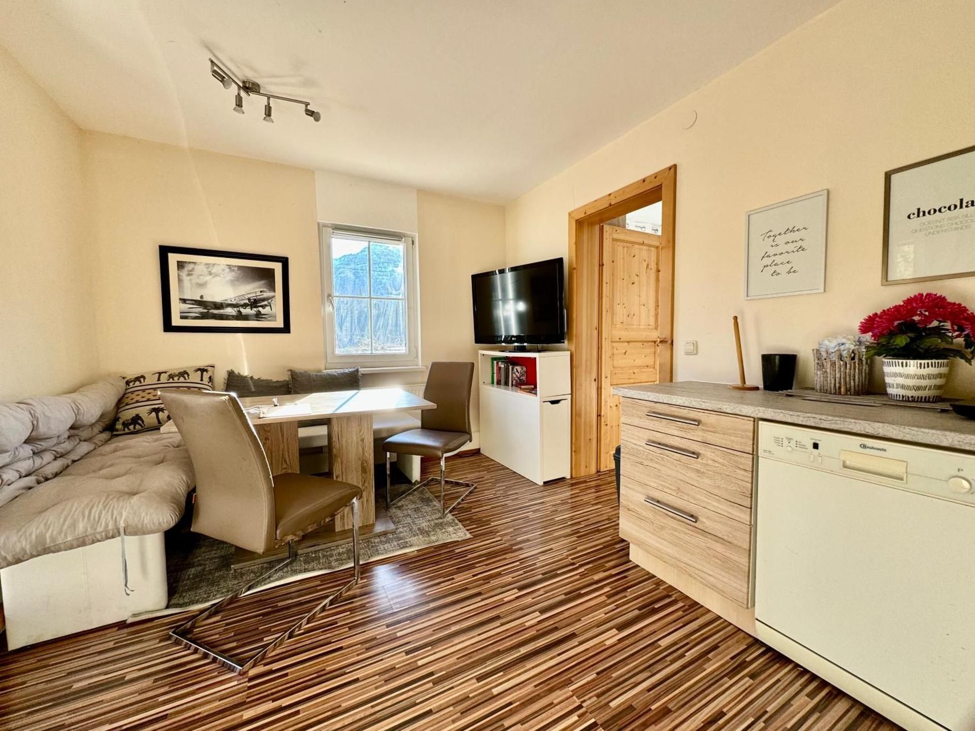 One-Bedroom Apartment with Balcony
