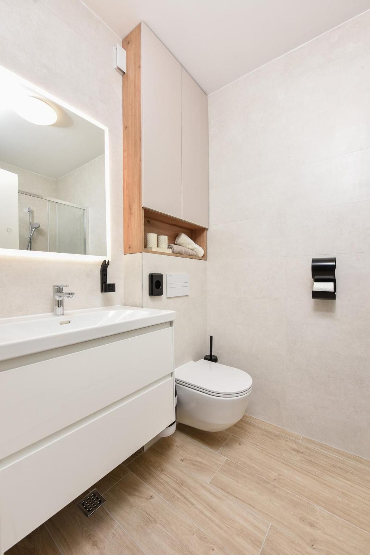One Bedroom Apartment