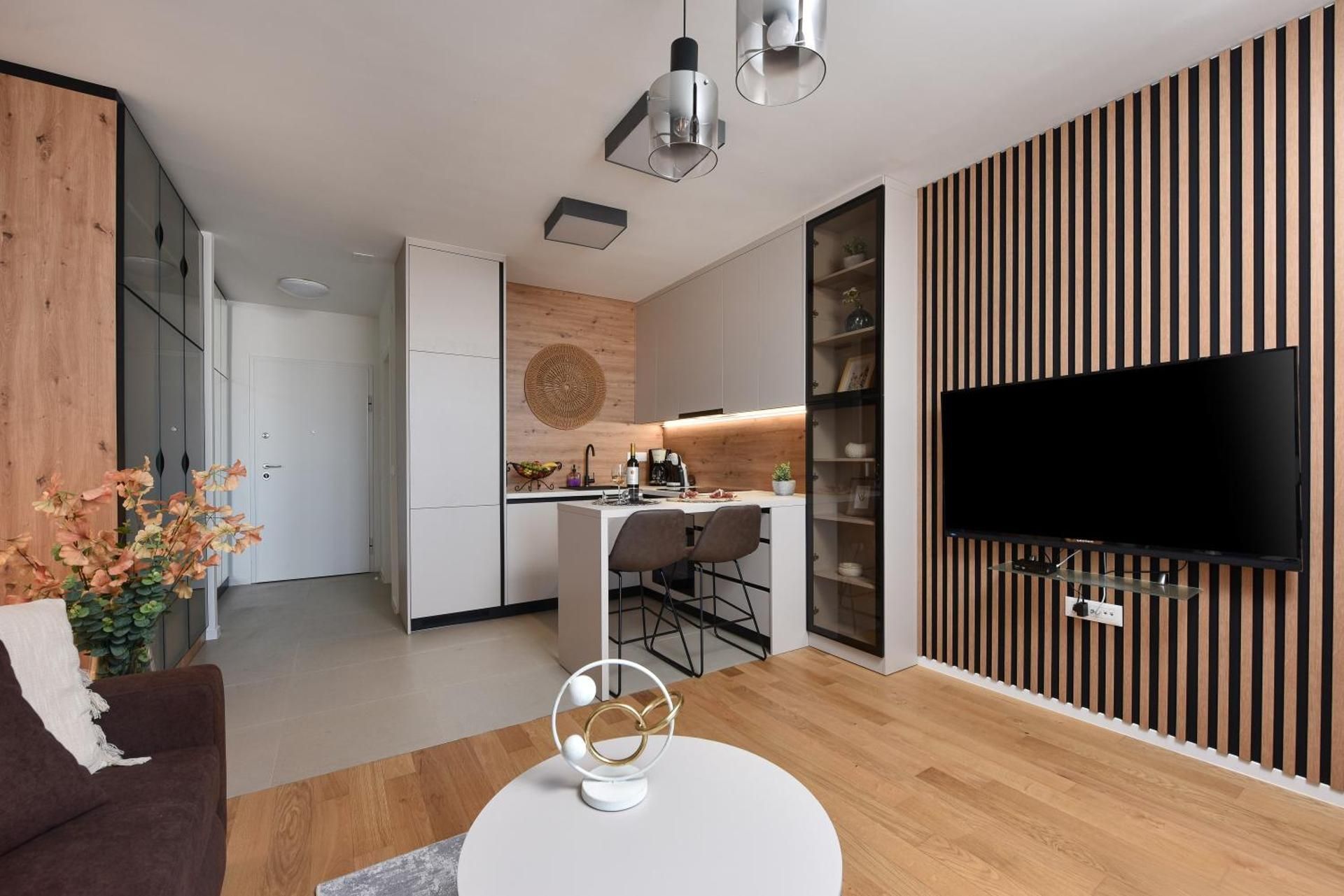 Studio Apartment