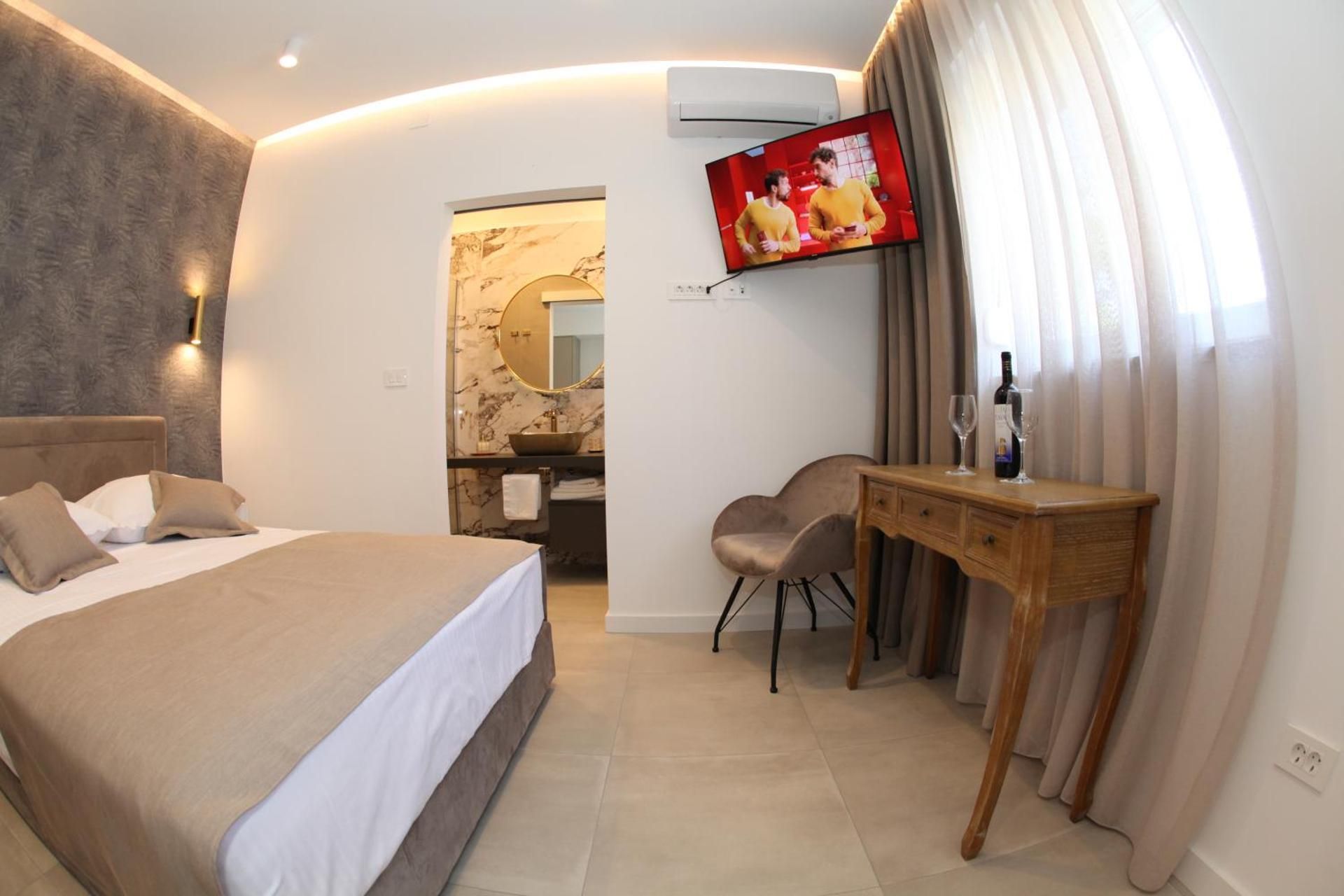 King Room