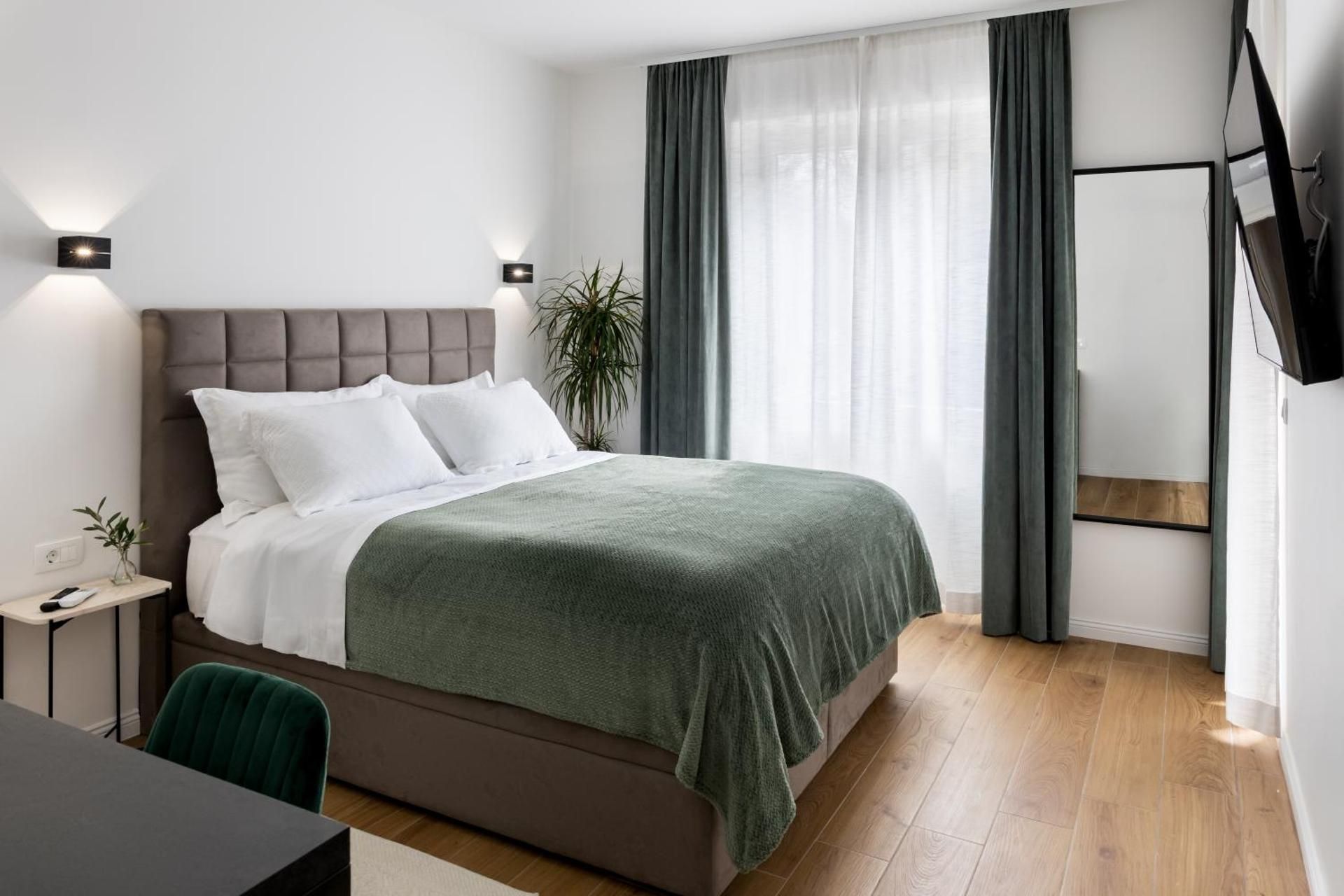 Deluxe Double Room with Balcony