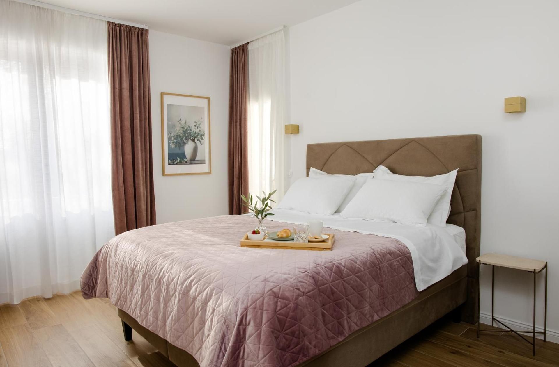 Deluxe Double Room with Shower