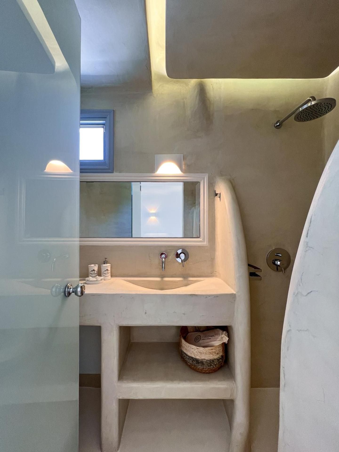 Palmariva Villas Grand Villa with Private Pool and Hot Tub - Split Level 2