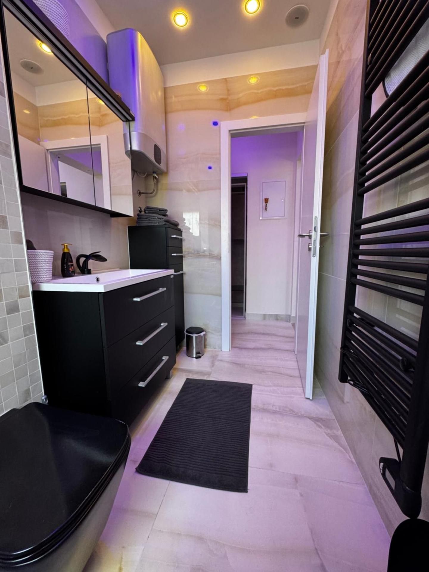 Superior Apartment