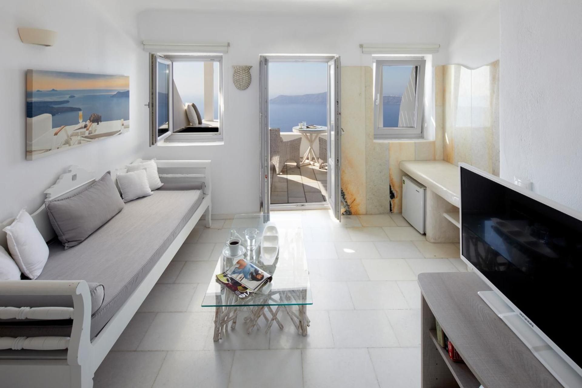 Superior Suite with Hot Tub and Caldera View