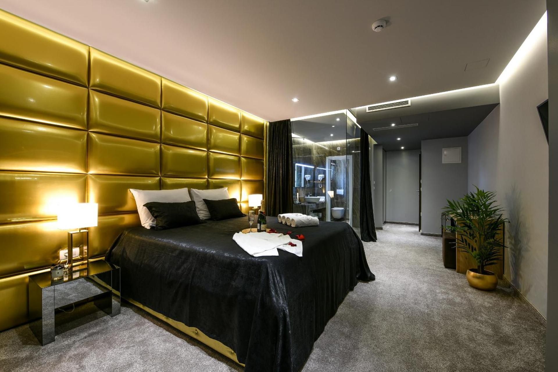 Double or Twin Room with Extra Bed