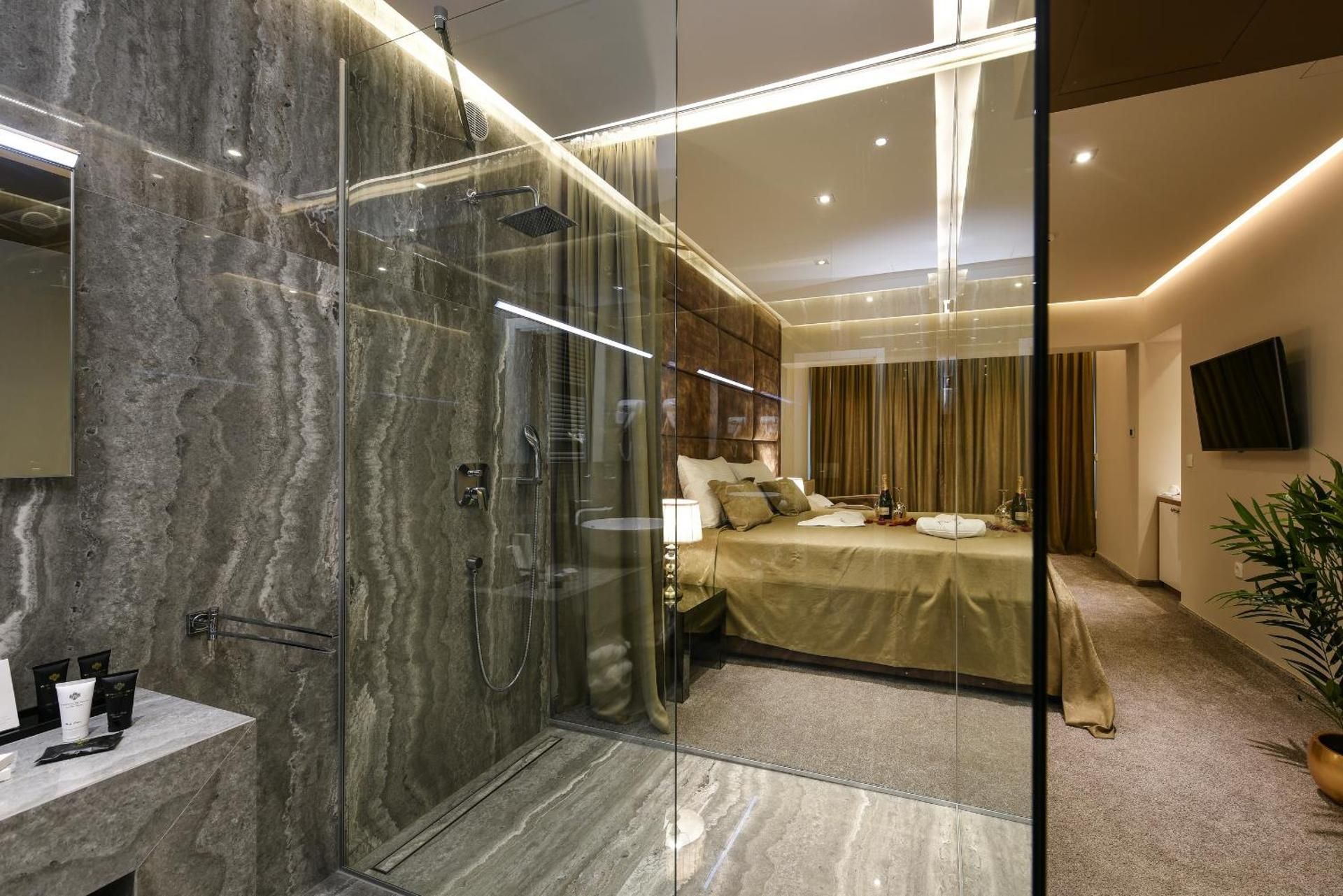 Deluxe Double or Twin Room with Spa Bath