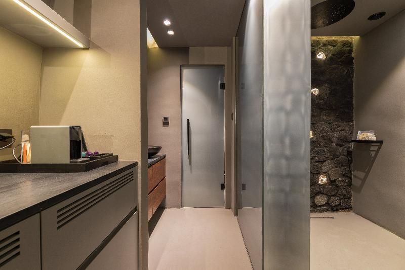 Superior Suite Sunset View with Heated Plunge Pool