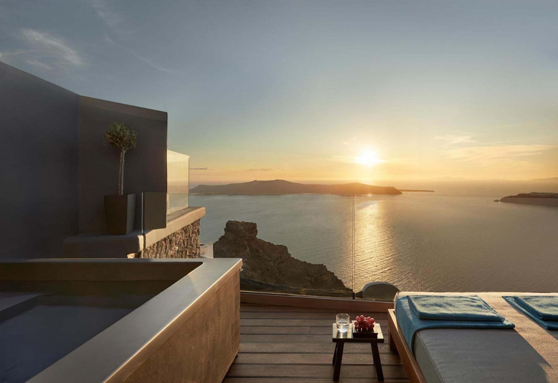 Kivotos Villa with private indoor Pool