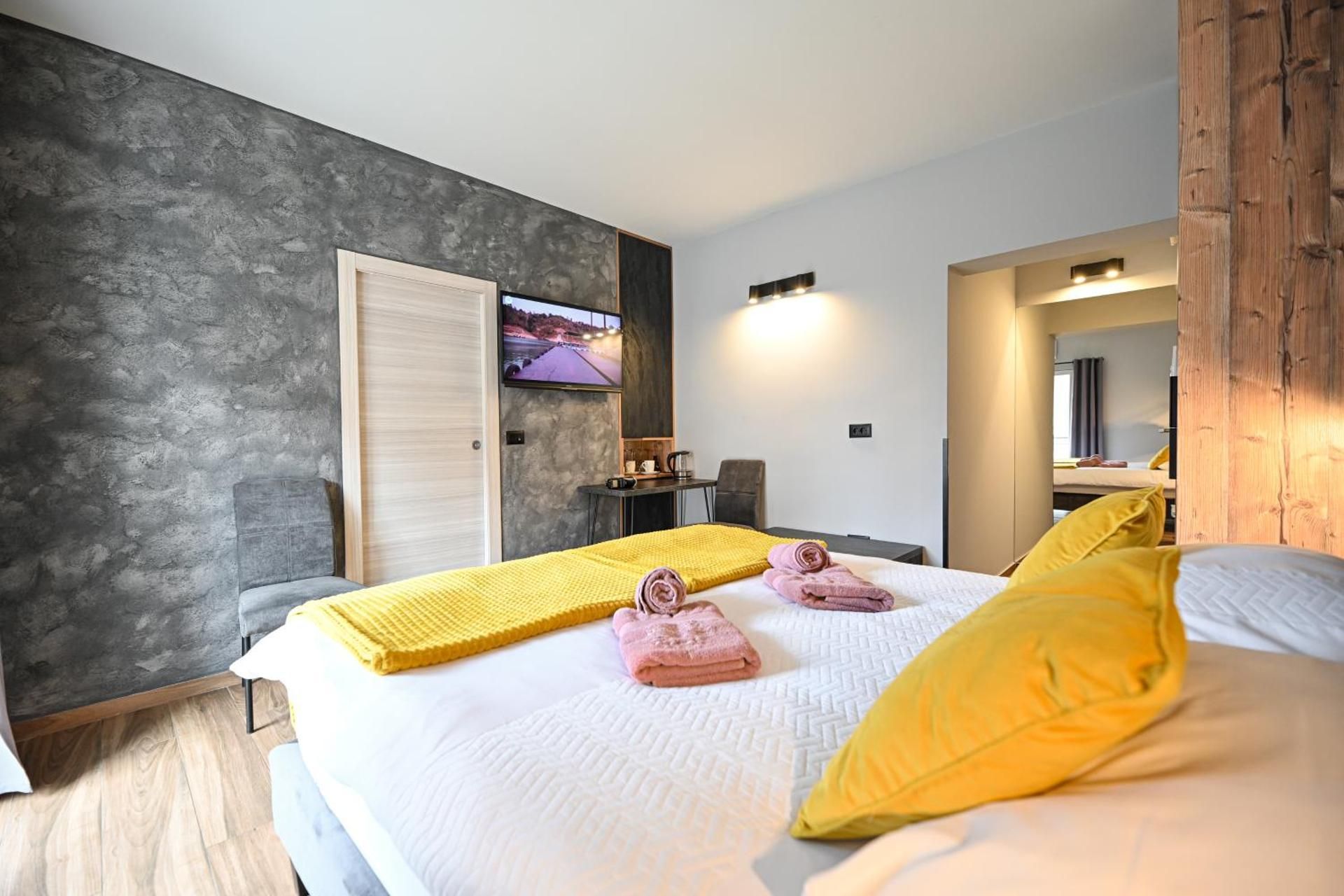Deluxe Double Room with Balcony