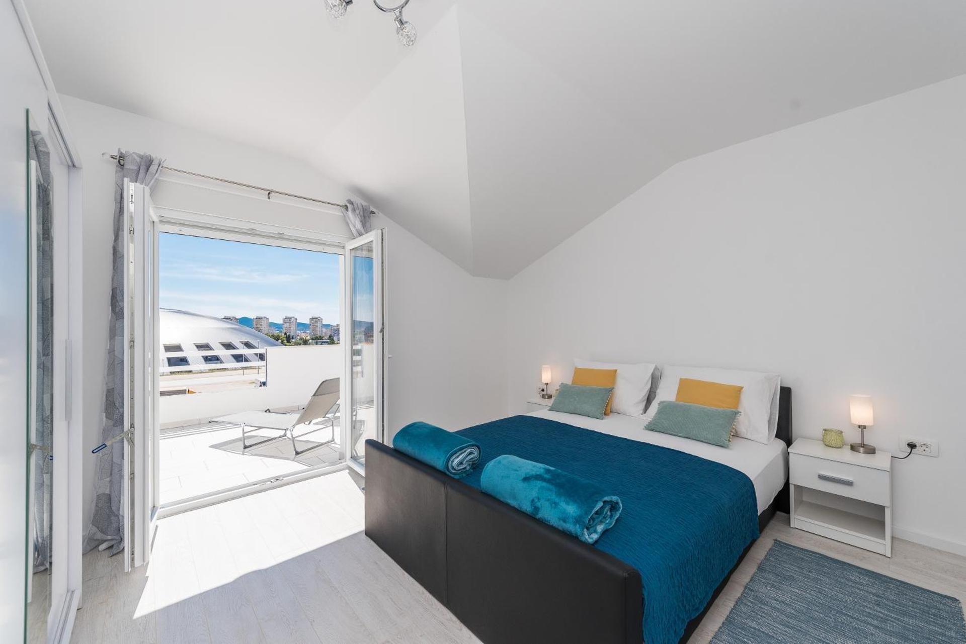Apartment with Terrace