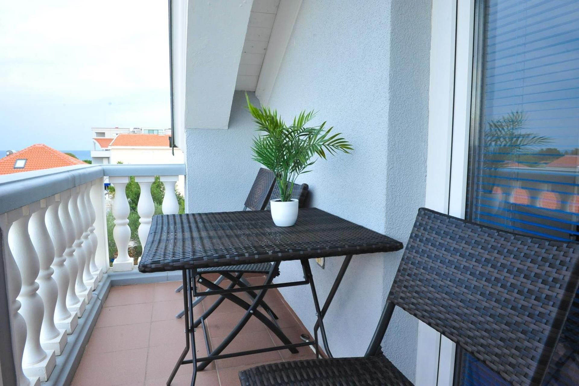 Studio with Balcony and Sea View