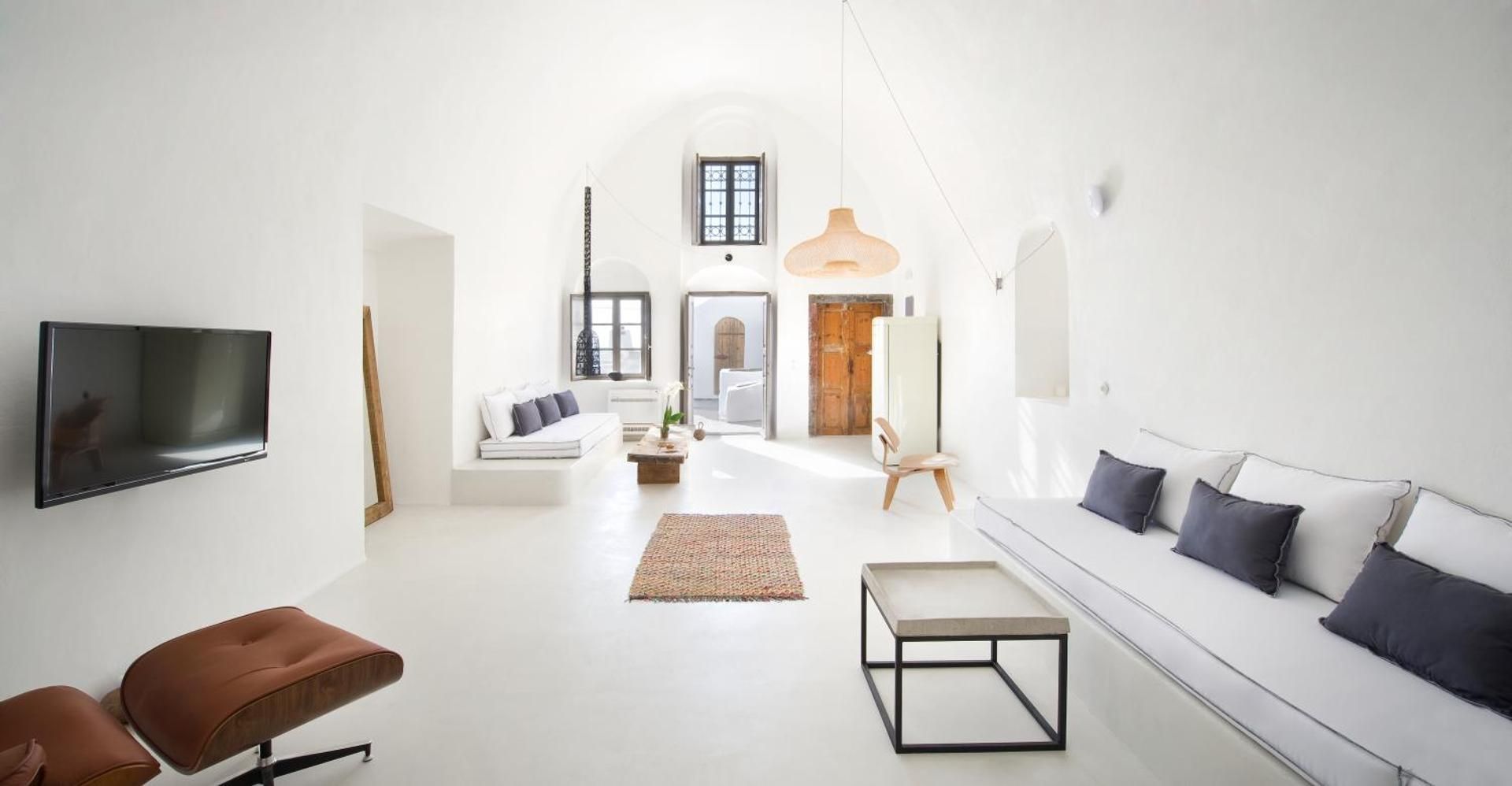 Enigma Superior Caldera View Cave Suite with Outdoor Plunge Pool