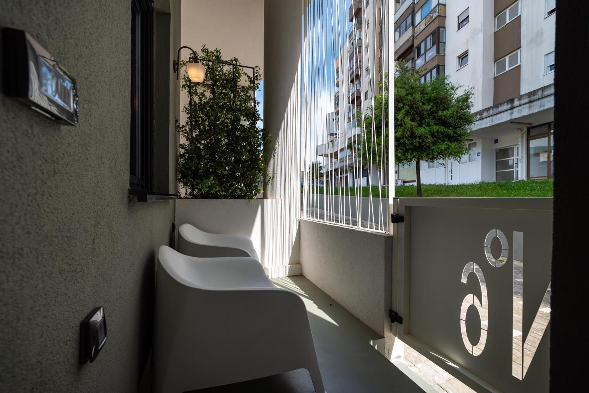 One-Bedroom Apartment with Terrace