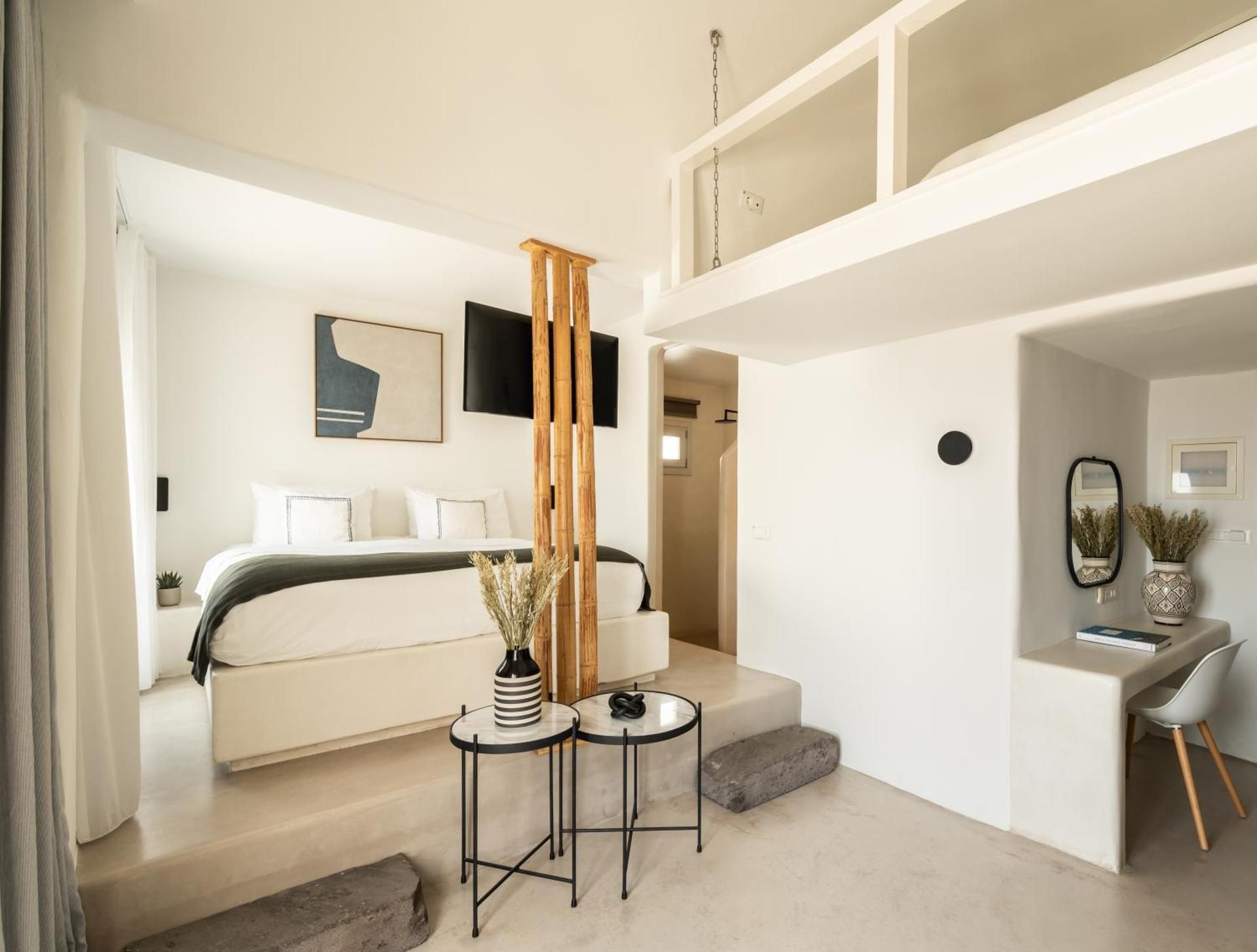 Premium Quadruple Room Caldera View with Outdoor Mini Plunge Pool