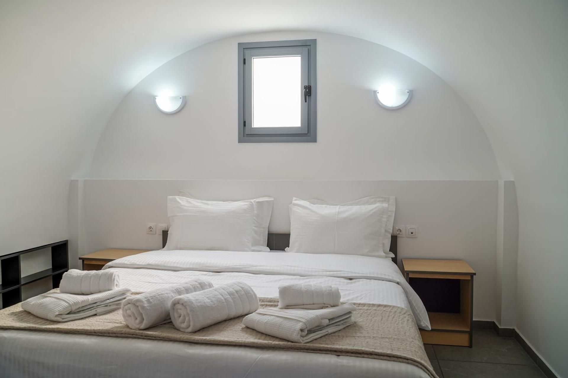 Loft Suite with Caldera View & Shared Pool