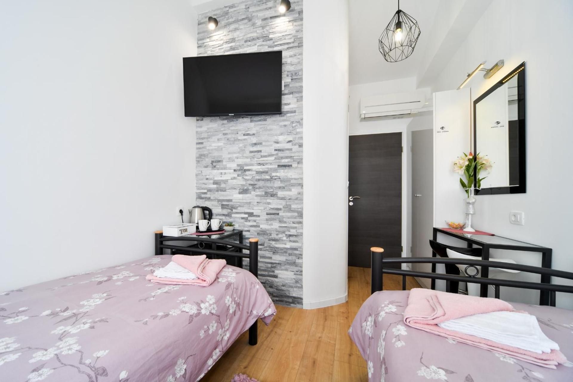 Twin Room with Bathroom