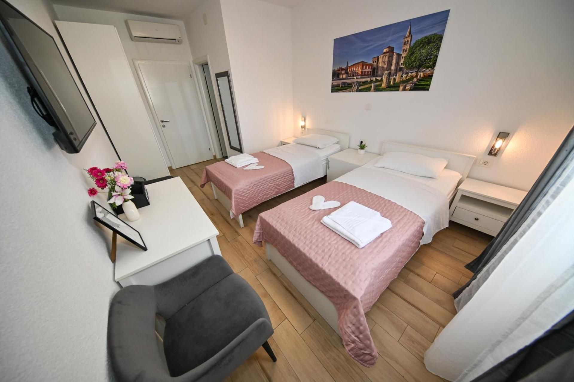 Twin Room with Bathroom