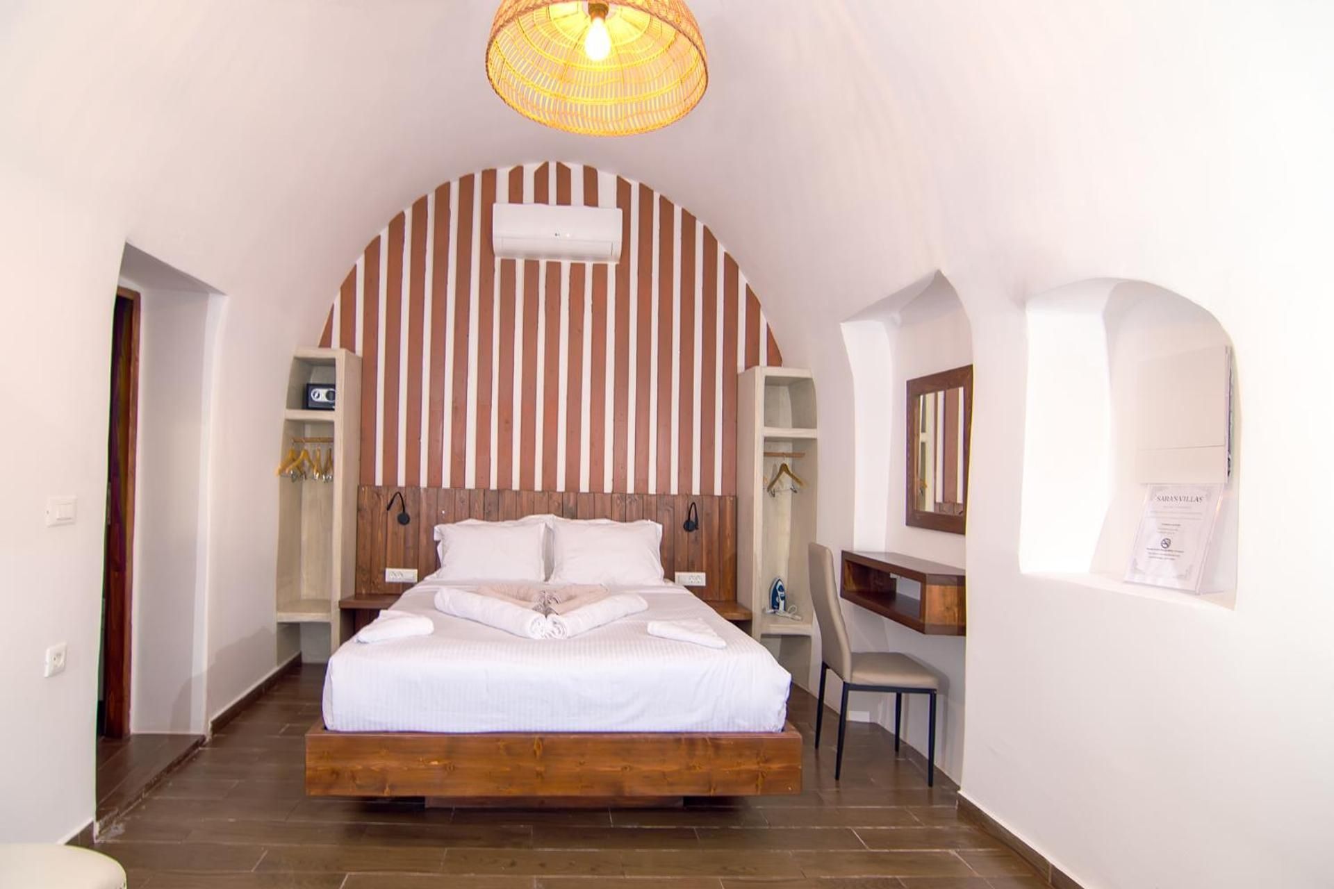 Deluxe Villa with Private Hot Tub and Sea View