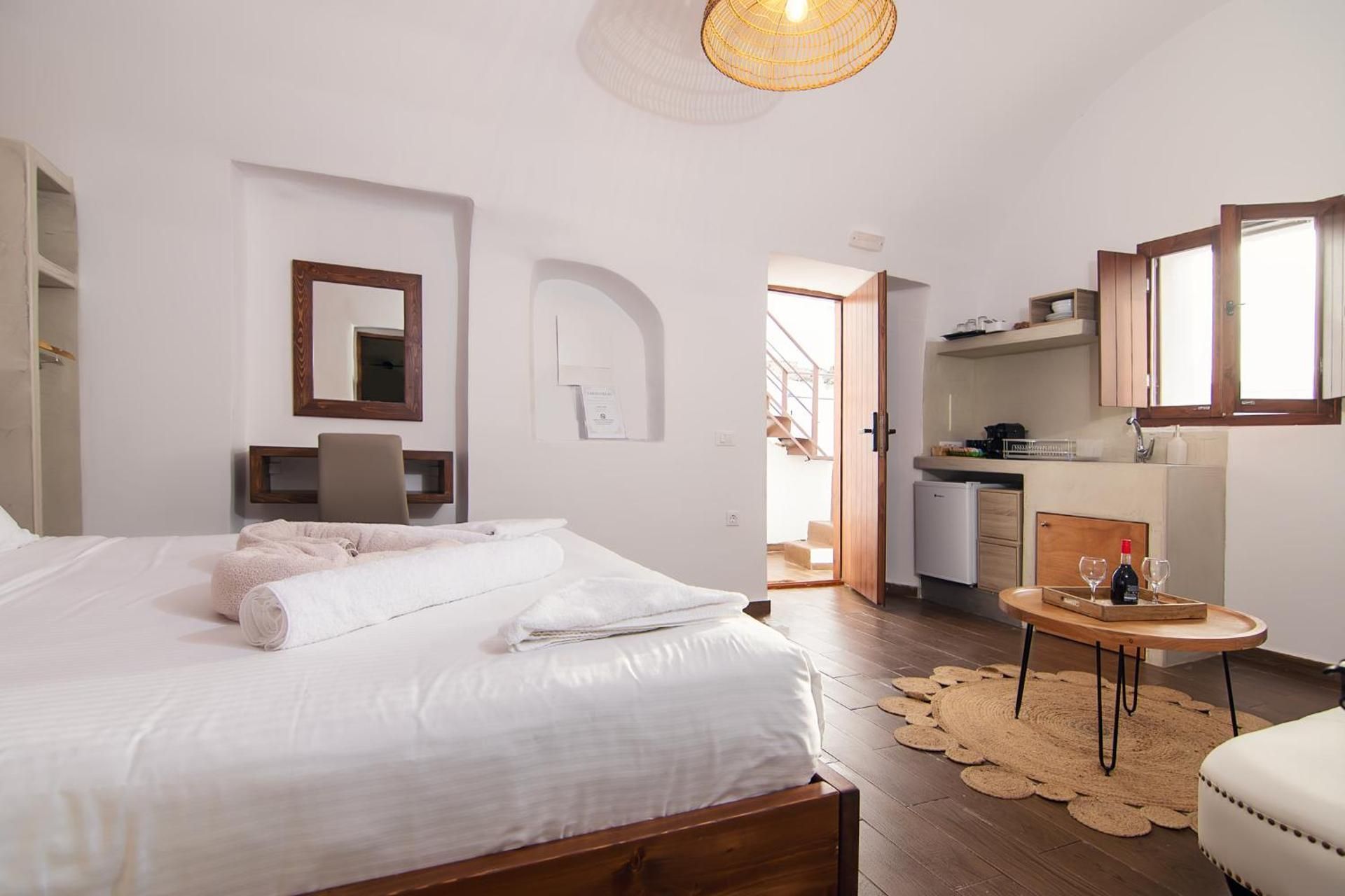 Deluxe Villa with Private Hot Tub and Sea View