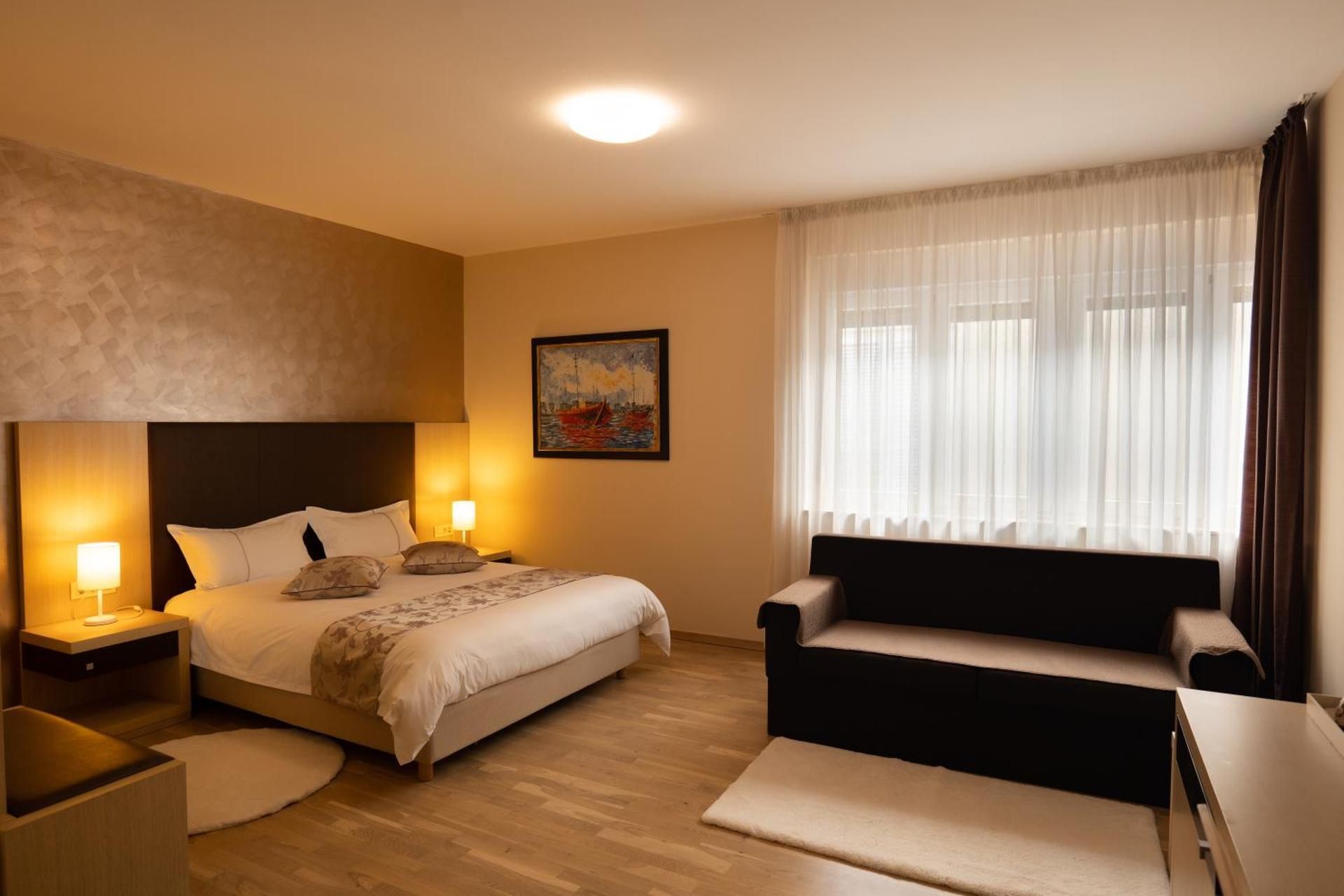 Comfort Double Room - 4 Dalmatinskog Sabora Street